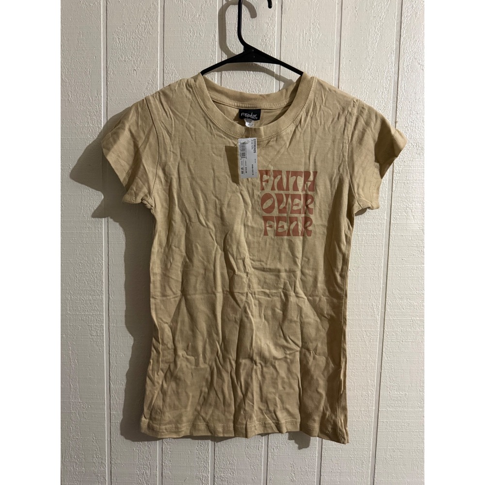 Popular Sports Faith Over Fear Graphic Tee Tan Khaki Short Sleeve Shirt Medium